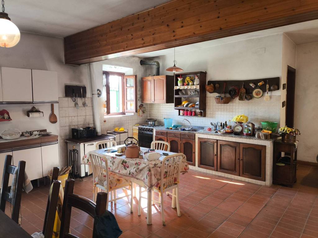 Rustico / casale a Monsummano terme in Piazza Giuseppe Giusti, 55 - Foto 3