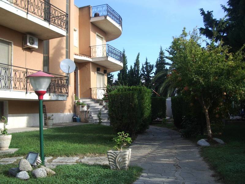 Villa a Squillace in Strada Statale 106 Jonica, 112 - Foto 2
