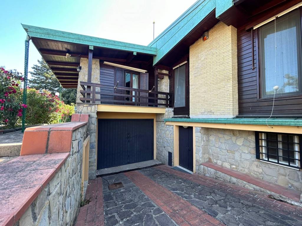 Villa a Aprilia in Via Siracusa - Foto 5