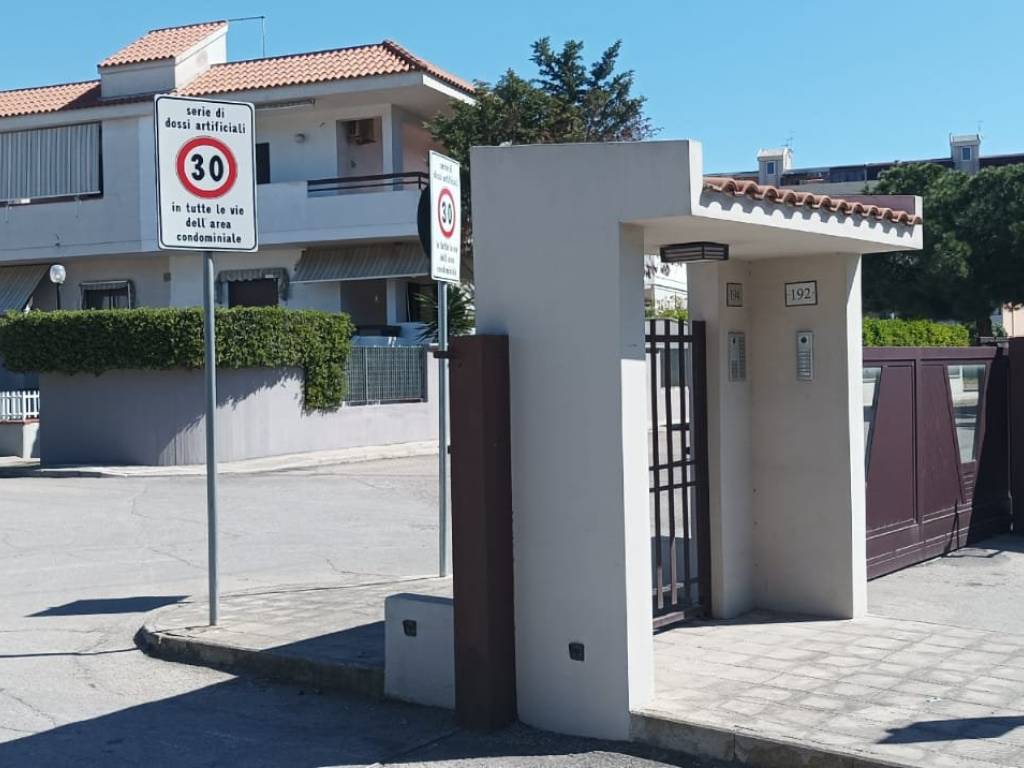 Villetta a schiera a Taranto in Viale Europa, 198 - Foto 2