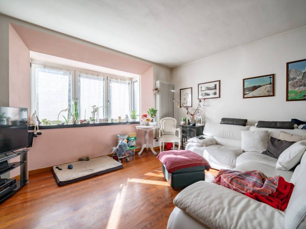 Appartamento a Introbio in Viale della Vittoria, 20 - Foto 4