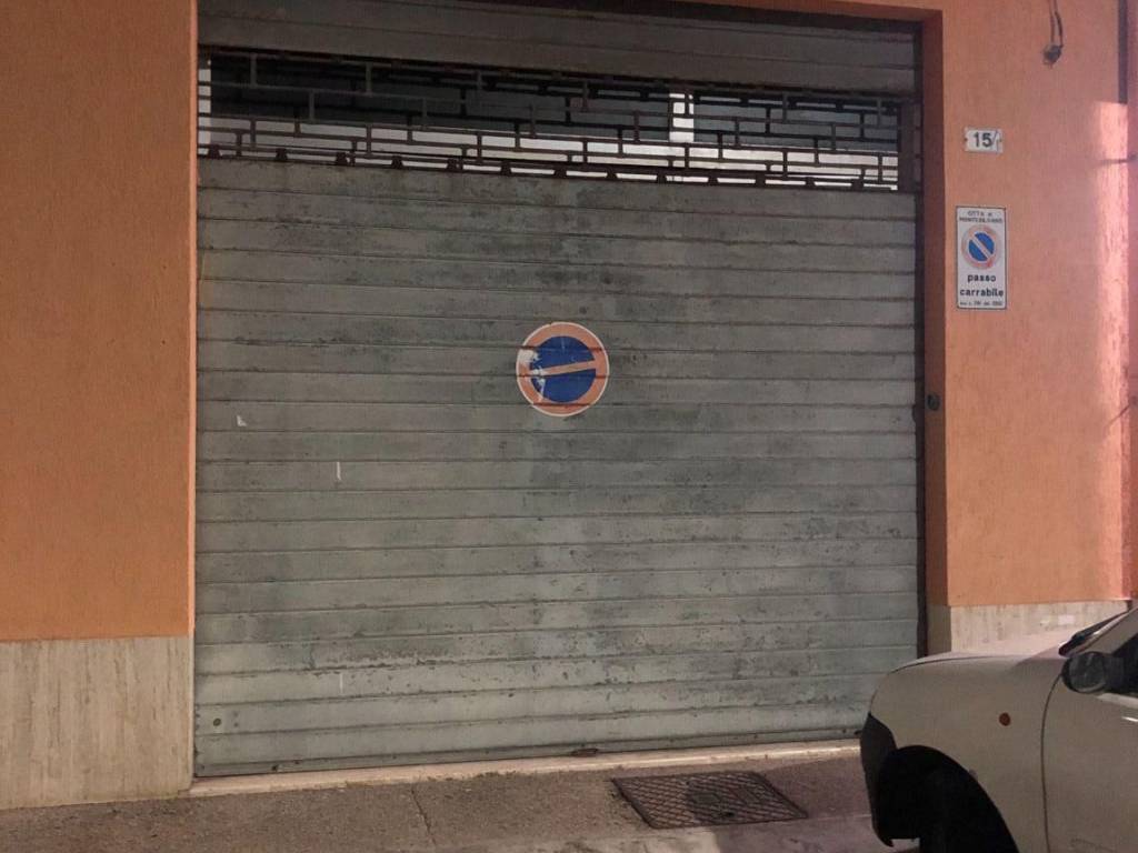 Box / garage a Montesilvano in Via Valle d'Aosta, 15 - Foto 3