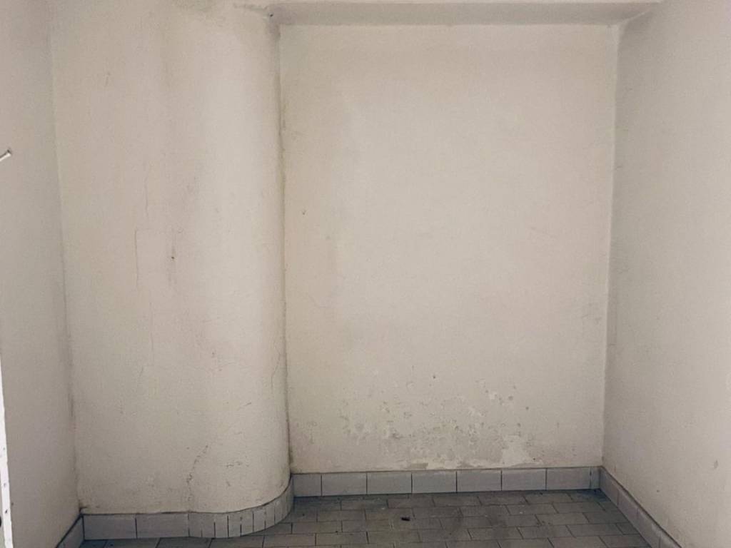 Box / garage a Maddaloni in Via Napoli, 323 - Foto 3