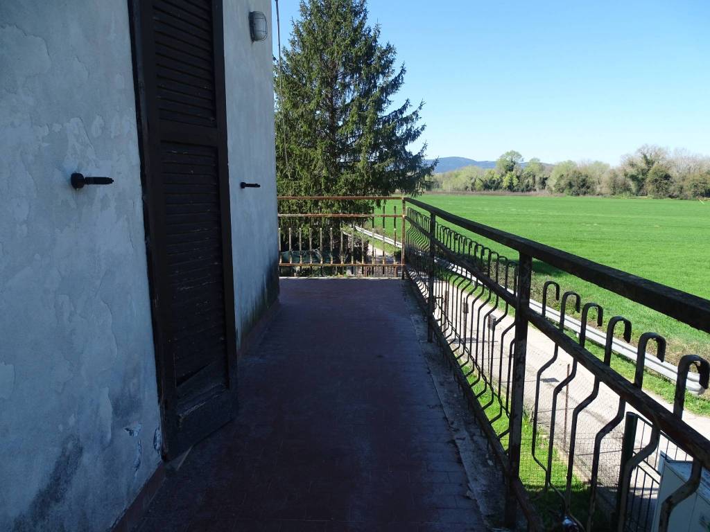 Appartamento a Terni in Strada dei Laghetti - Foto 3