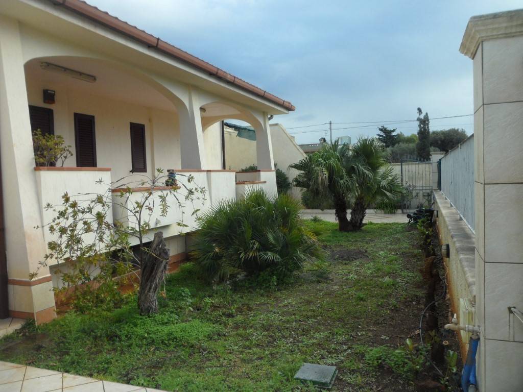 Villa a Carovigno in Via Oslo - Foto 4