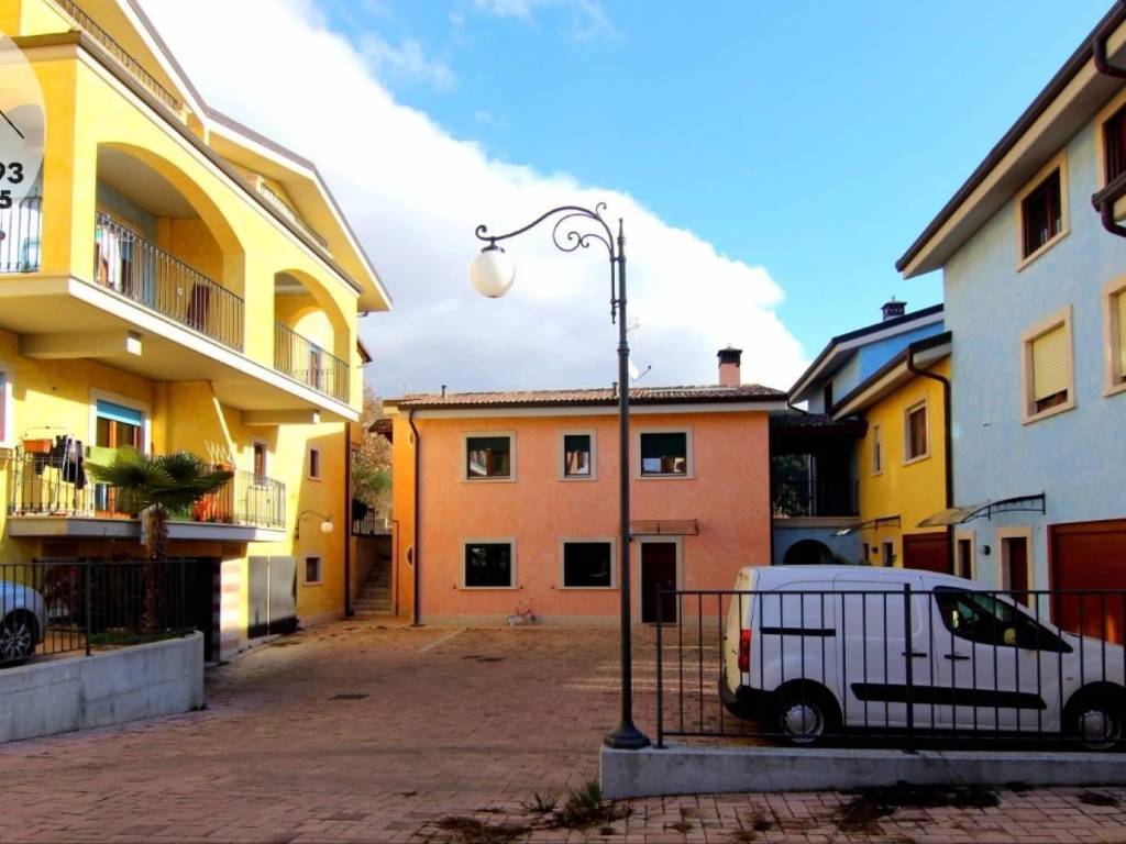 Villetta a schiera a L'aquila in Via Caprini - Foto 2