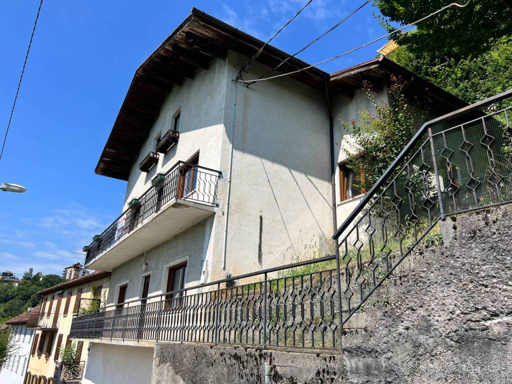 Casa indipendente a Belluno in VIA LAMBIOI, 10 - Foto 4