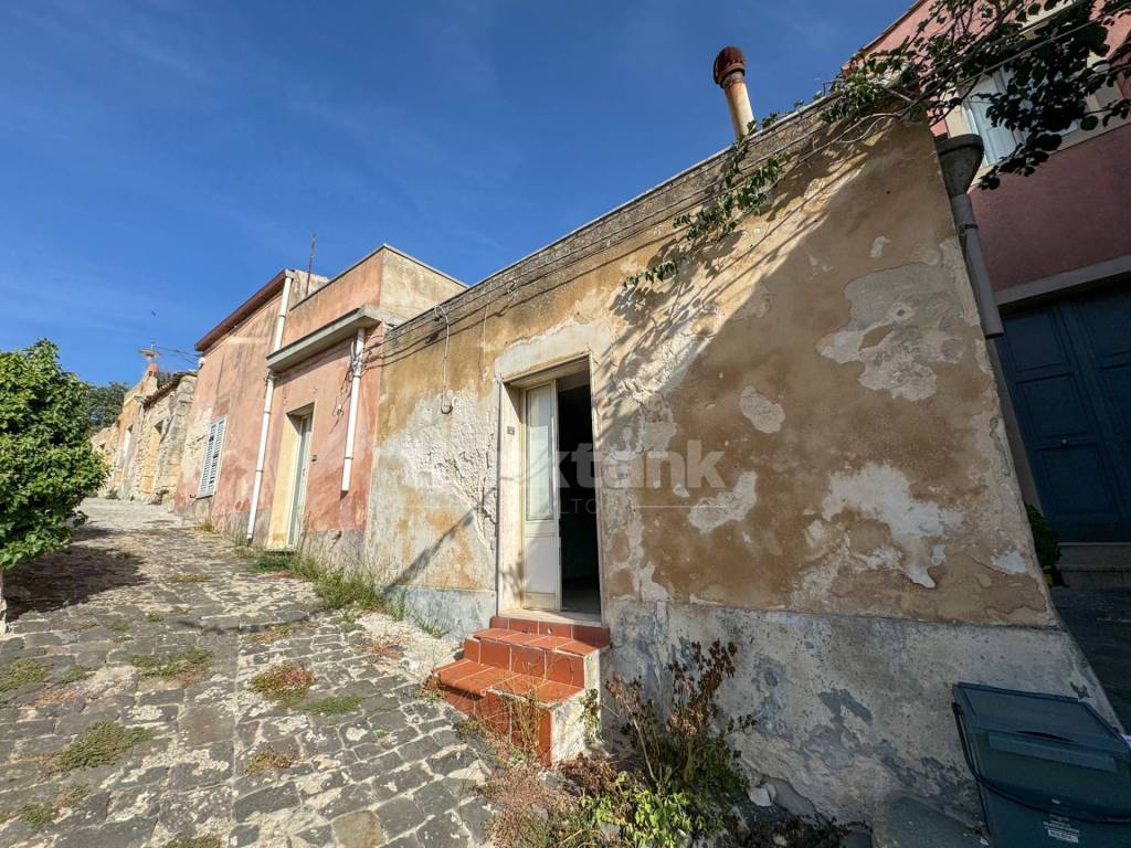 Casa indipendente a Palazzolo acreide in Ronco Scalzo, 9 - Foto 2