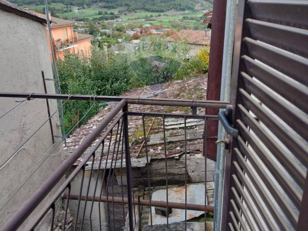 Casa indipendente a L'aquila in Via IV Areluca - Foto 3