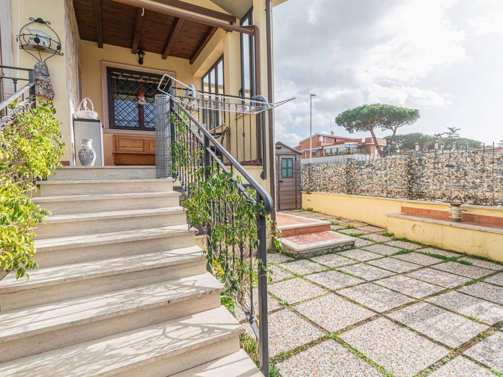 Villetta a schiera a Roma in Via Bernardino Daniello - Foto 5