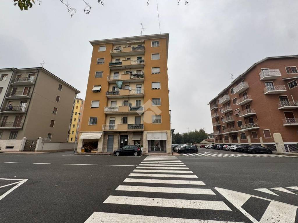 Appartamento a Vercelli in Via Largo Giuseppe Giusti, 4 - Foto 5