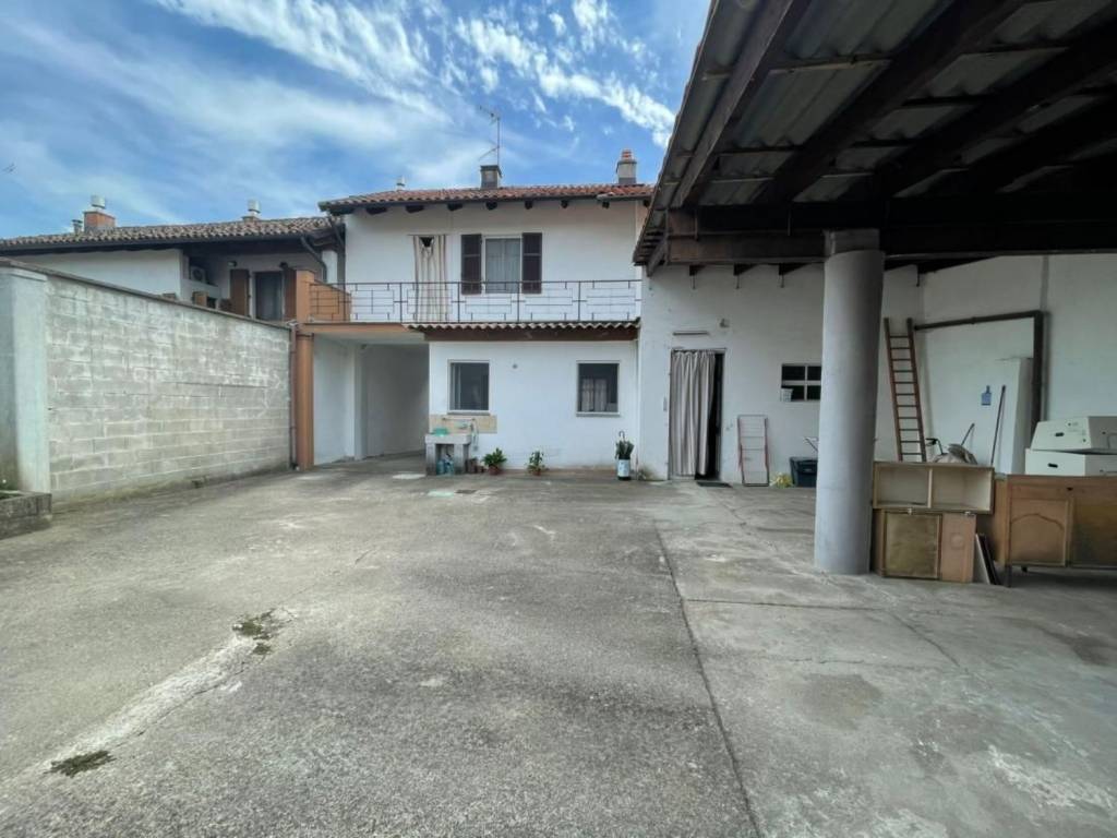 Villa a Caresana in Via Pellico, 38 - Foto 3