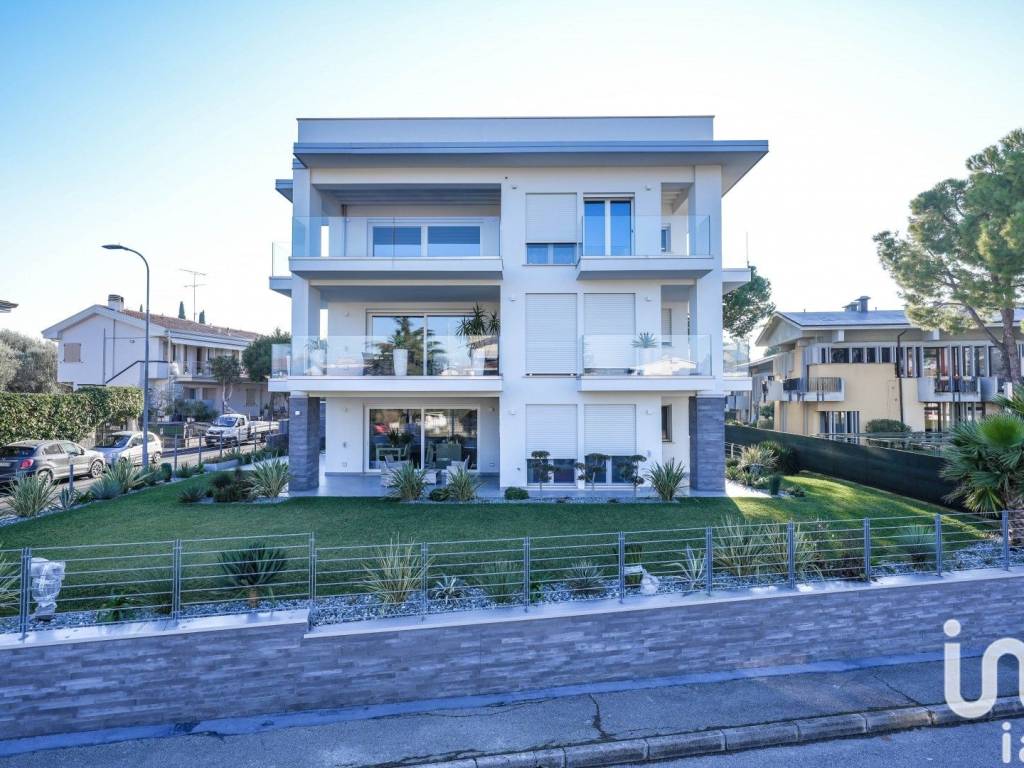 Attico / mansarda a Desenzano del garda in Via Rio Tignalga, 5 - Foto 2