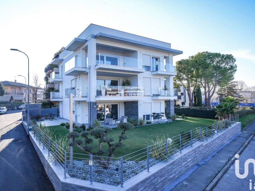 Attico / mansarda a Desenzano del garda in Via Rio Tignalga, 5 - Foto 3