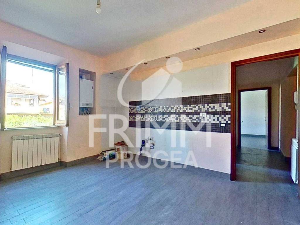 Appartamento a Guidonia montecelio in Via Liguria - Foto 4