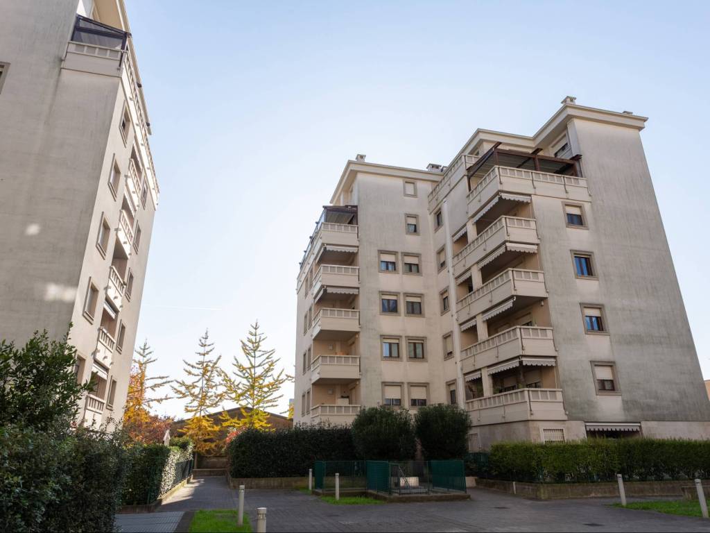 Appartamento a Caronno pertusella in Via Nino Bixio - Foto 3