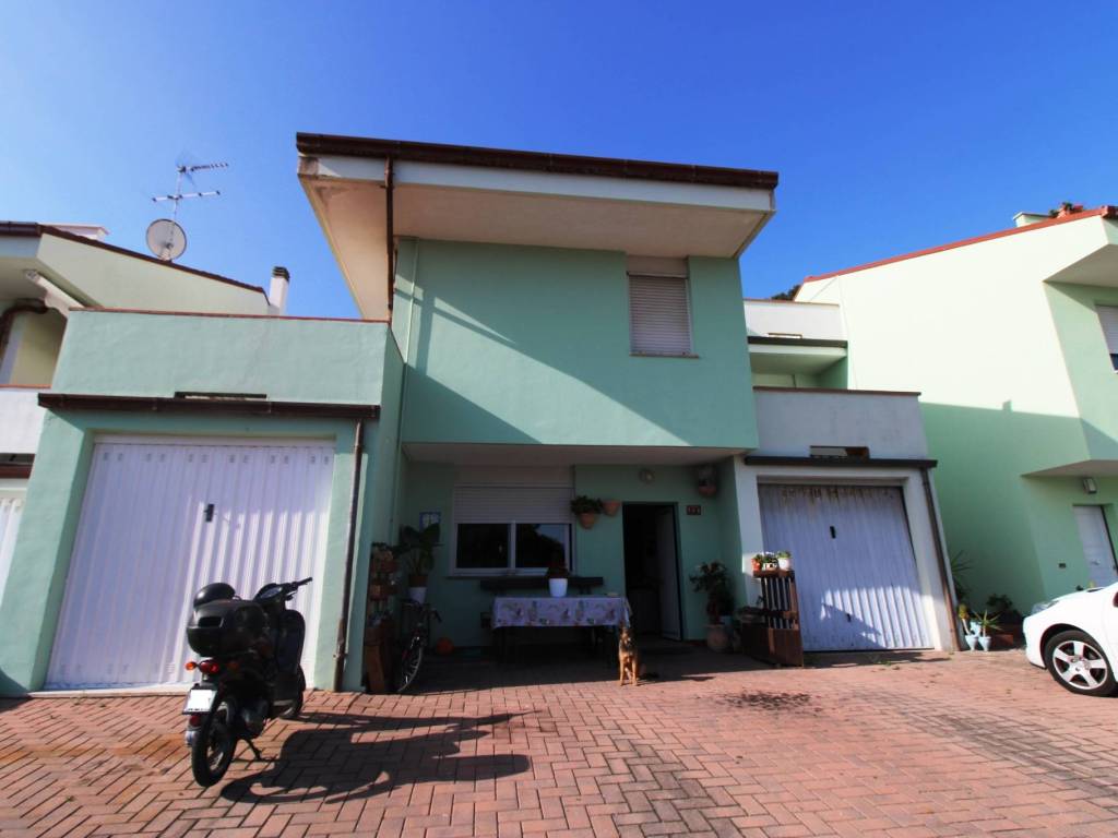 Villetta a schiera a Civitanova marche in Via Vasco De Gama - Foto 2