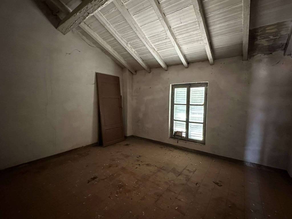 Casa indipendente a Fiorenzuola d'arda in strada comunale via campo sportivo - Foto 5