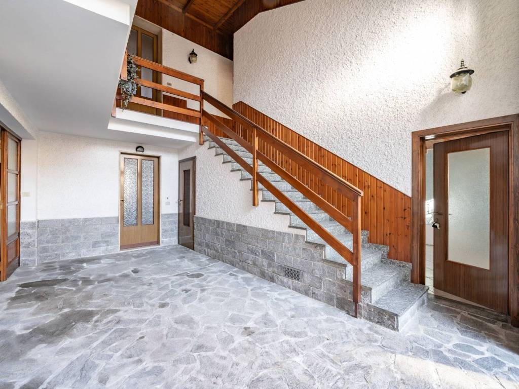 Casa indipendente a Barzanò in Via Antonio Gramsci, 67 - Foto 4