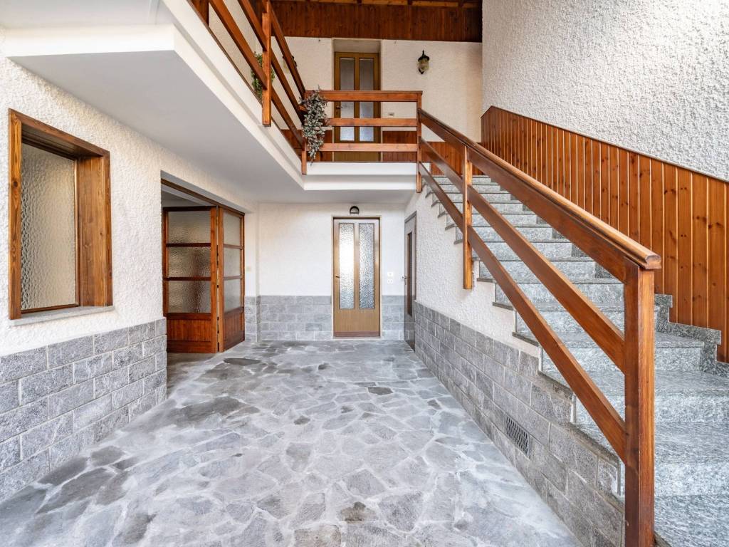 Casa indipendente a Barzanò in Via Antonio Gramsci, 67 - Foto 5