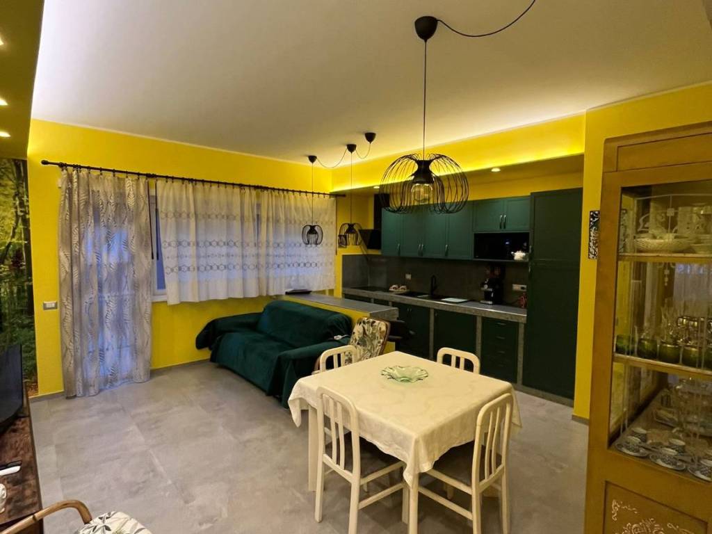 Appartamento a Terracina in Via Antonio Bottasso, 29 - Foto 3
