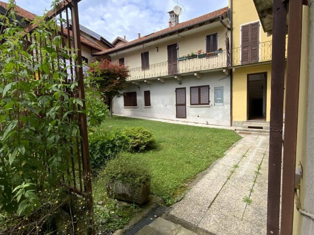 Appartamento a Gignese in Via Enzo Ferrari, 12 - Foto 2