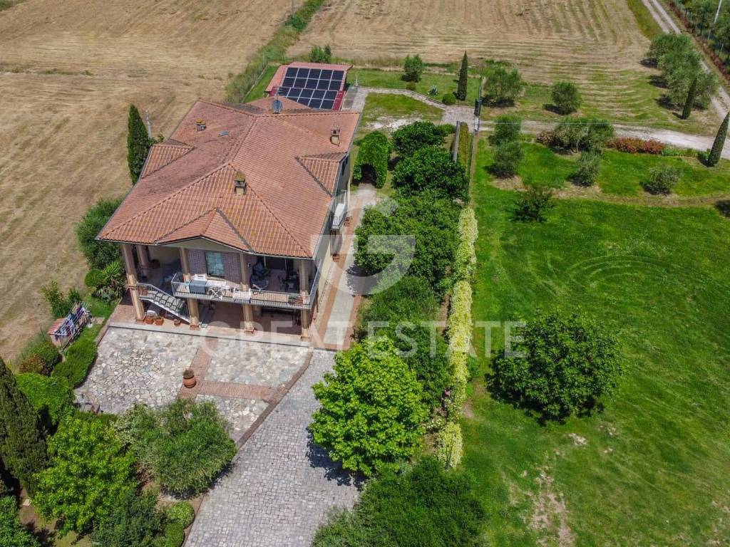 Villa a Castiglione del lago in Via Ignazio Silone - Foto 3