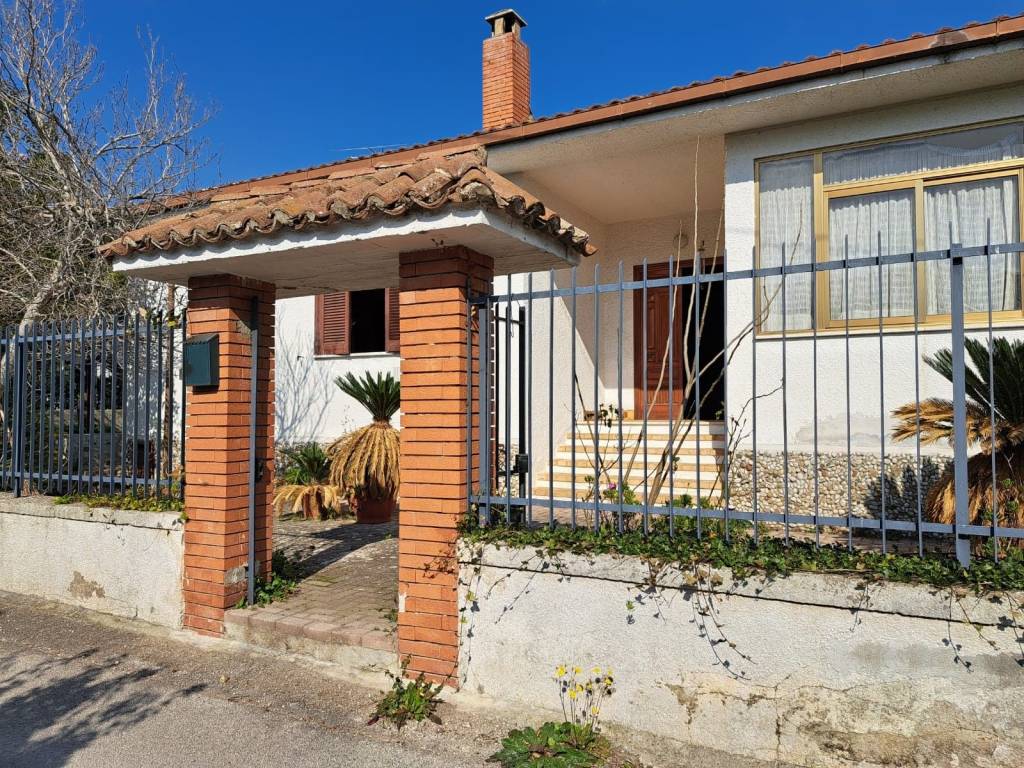 Villa a Cervino in Via Murilli - Foto 2