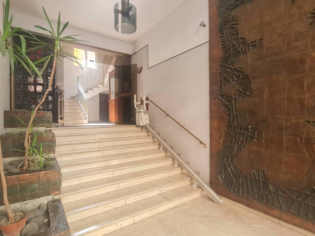 Appartamento a Catania in Via Gabriele D'Annunzio, 162 - Foto 2