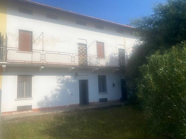 Villa a Cameri in Strada per Novara - Foto 3