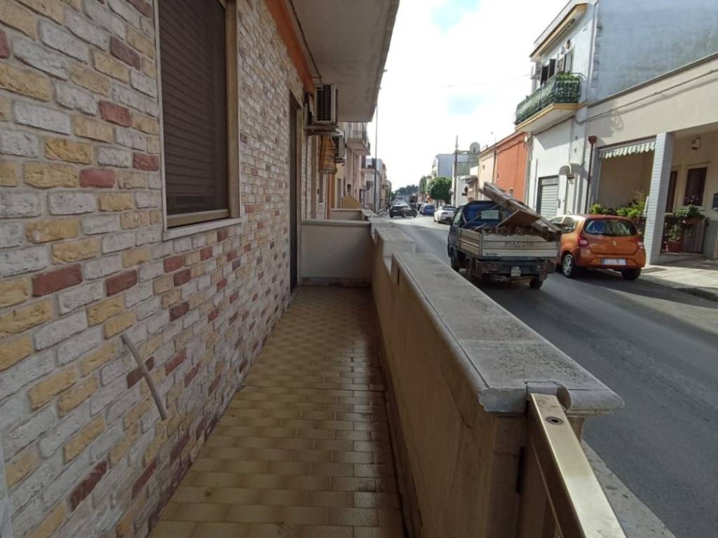 Appartamento a Pulsano in Via Vittorio Emanuele, 87 - Foto 2