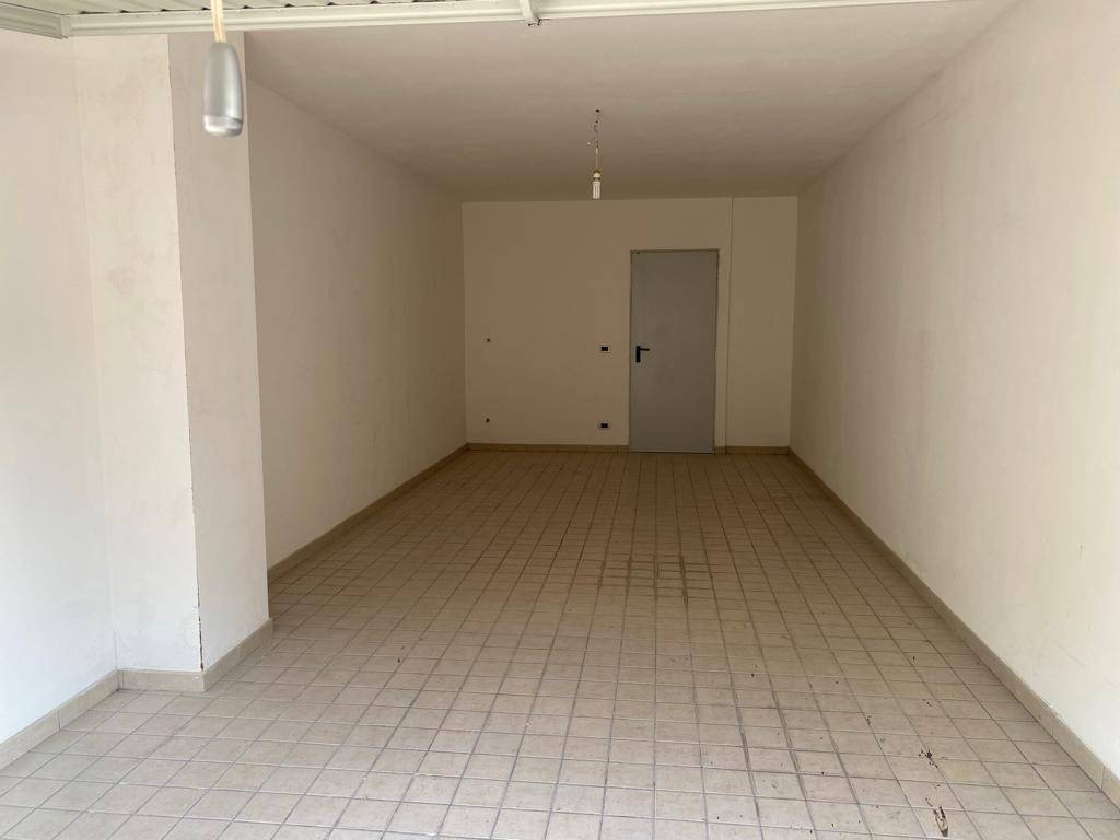 Box / garage a Pescara in Via Celestino V, 1 - Foto 3