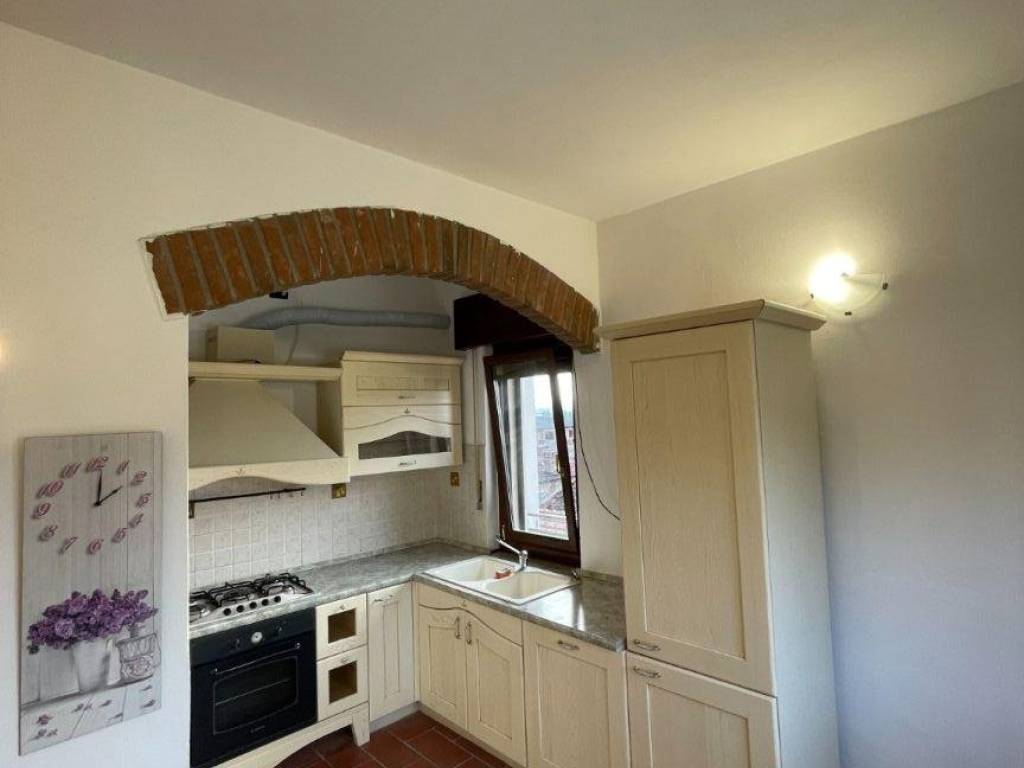 Appartamento a Gavirate in Via D. Buzzi, 14 - Foto 3