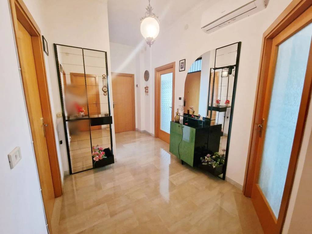 Appartamento a Putignano in Viale Napoleone Bonaparte, 8 - Foto 2