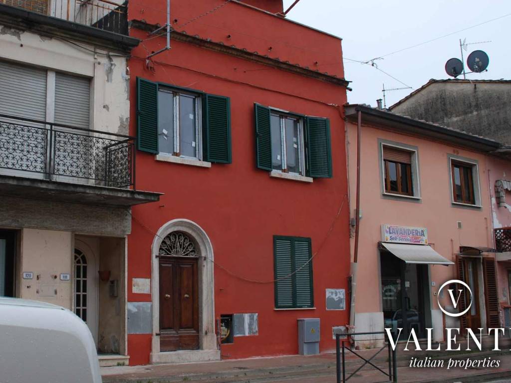 Appartamento a Monsummano terme in Via Giuseppe Garibaldi, 114 - Foto 2