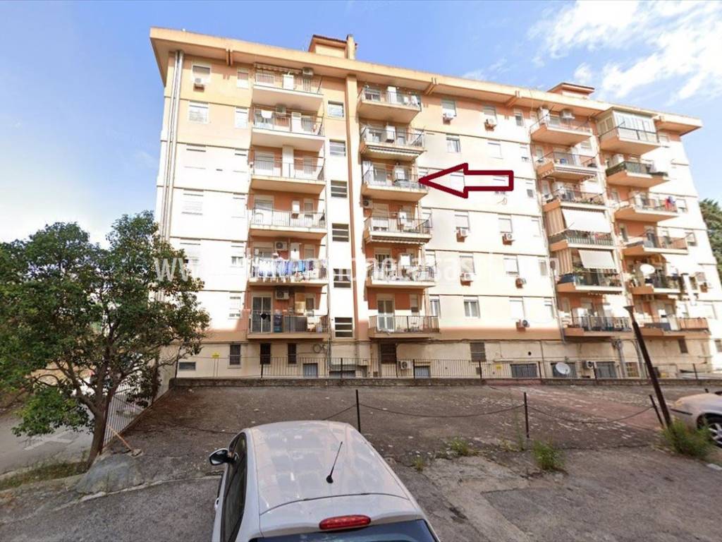 Appartamento a Caltanissetta in Viale della Regione, 216 - Foto 2