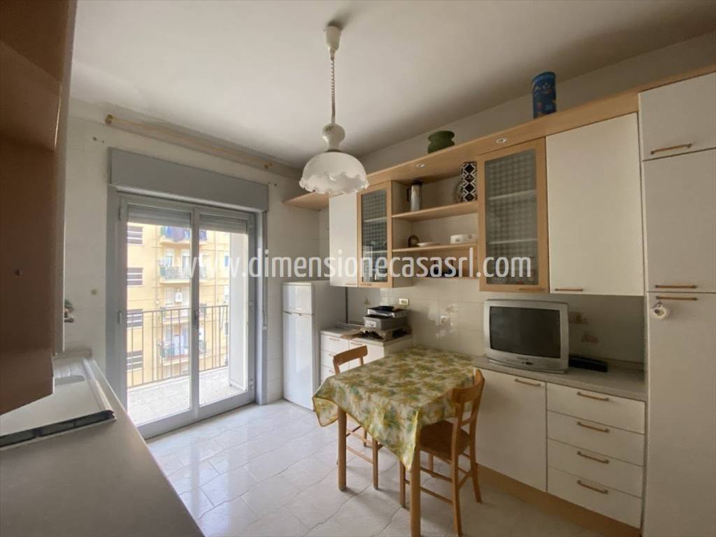 Appartamento a Caltanissetta in Viale della Regione, 216 - Foto 5