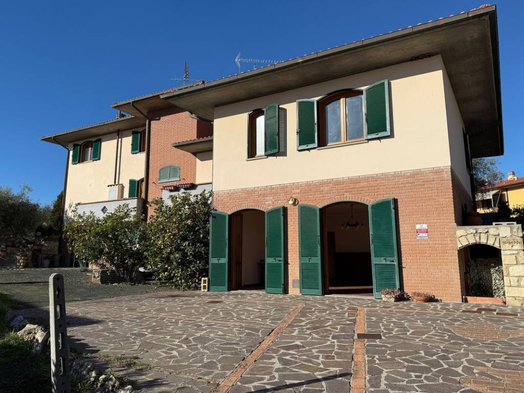Villa a Rosignano marittimo in Via della Lombarda - Foto 2
