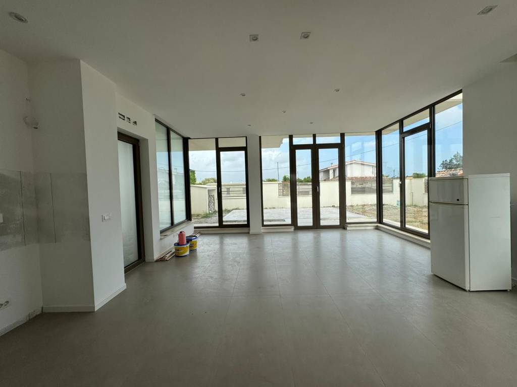 Villa a Aprilia in Via Aterno - Foto 3