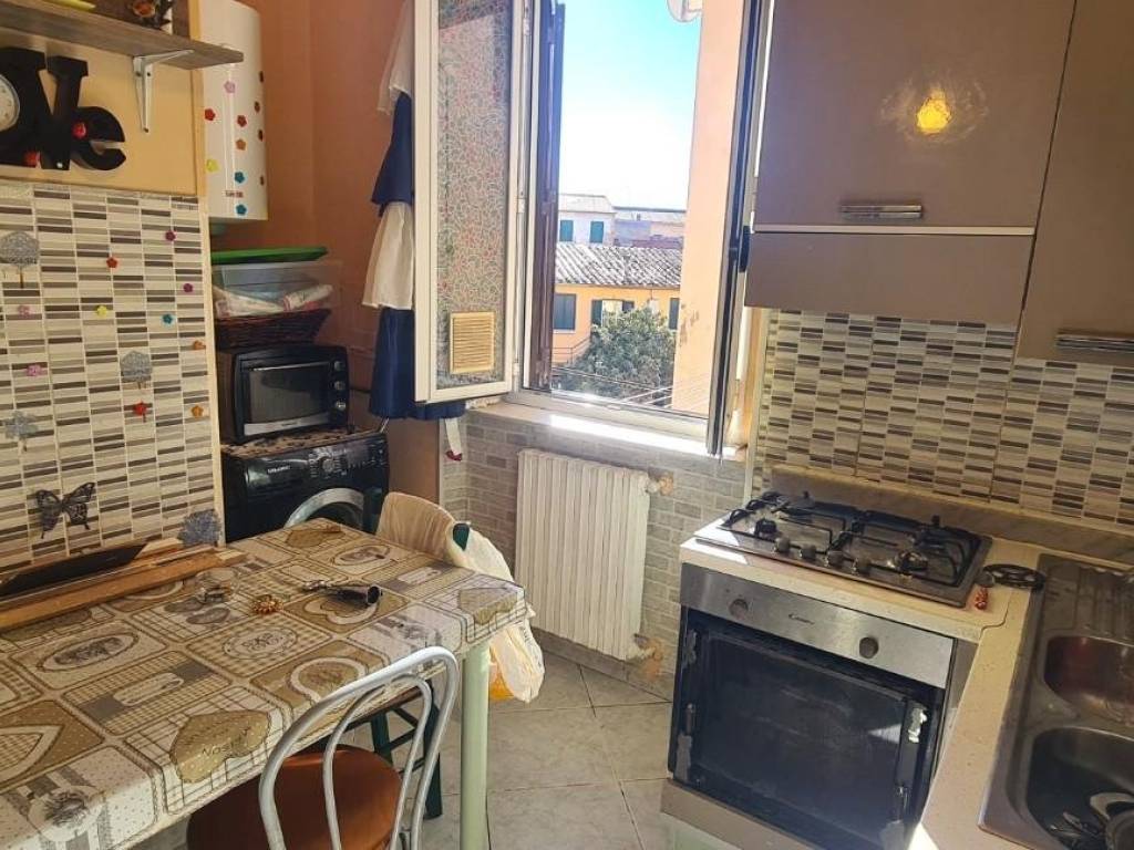 Appartamento a Livorno in Via dell'Unghero, 15 - Foto 2