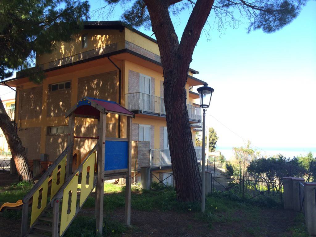 Palazzo / stabile a Briatico - Foto 2