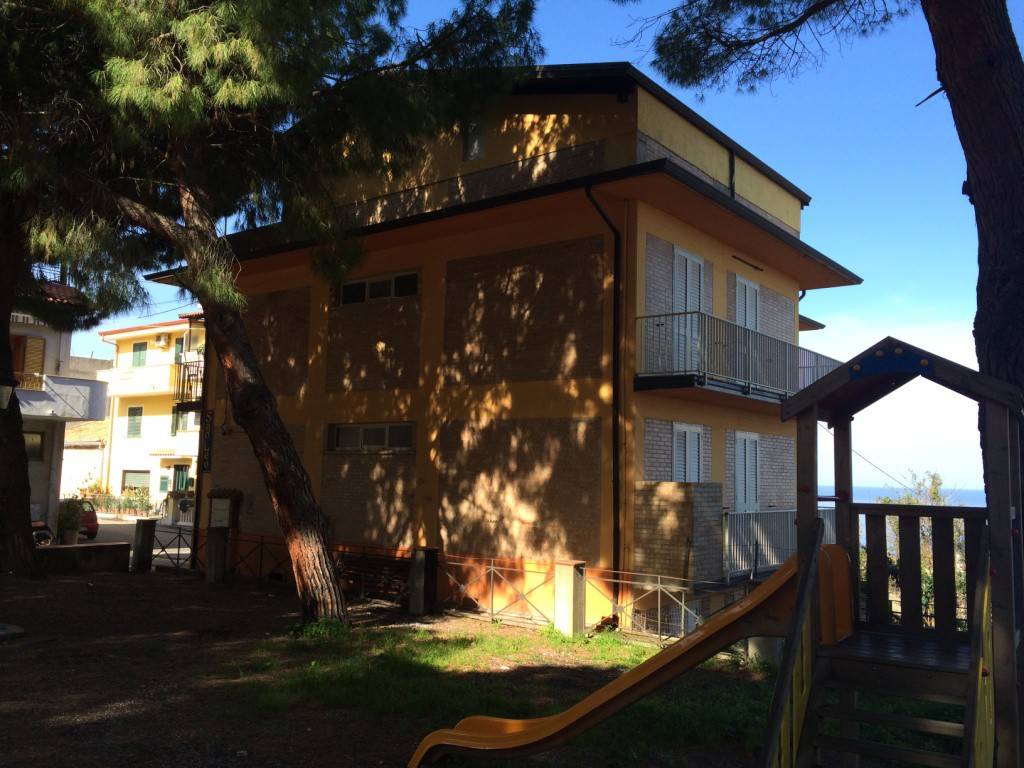 Palazzo / stabile a Briatico - Foto 3
