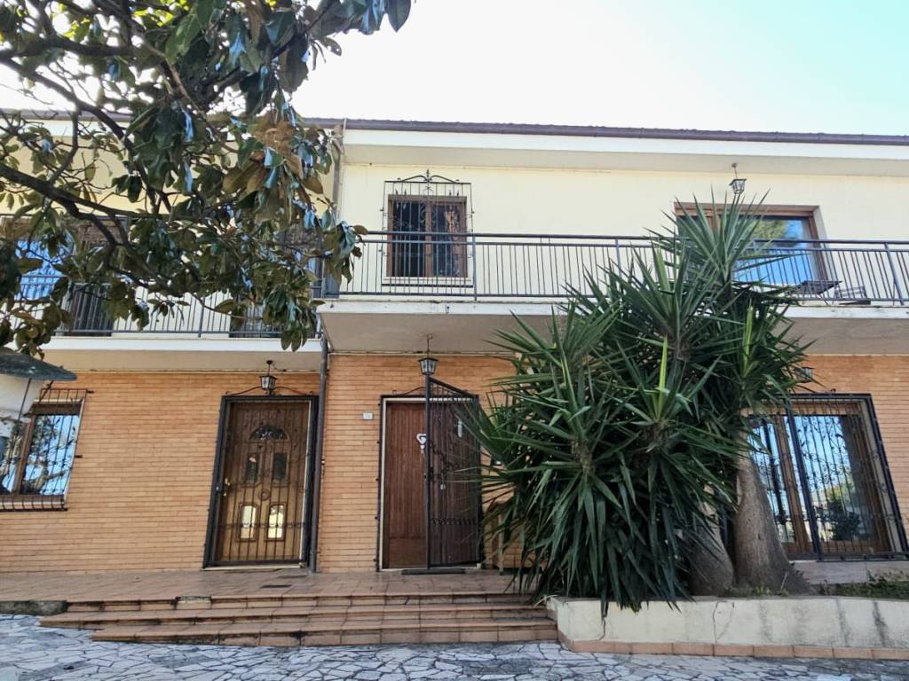 Villa a Pescara in Strada Colle Pineta - Foto 2