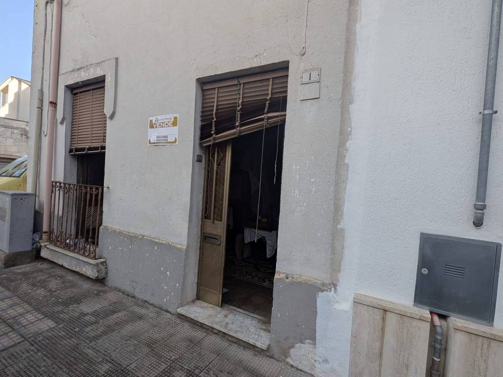 Casa indipendente a Taviano in Via Corsica - Foto 2