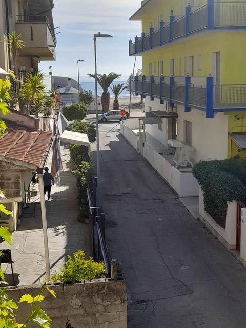 Appartamento a Tortoreto in Via Edmondo De Amicis, 10 - Foto 2