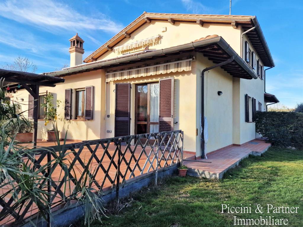 Villa a Castiglione del lago in Viale Milano - Foto 3