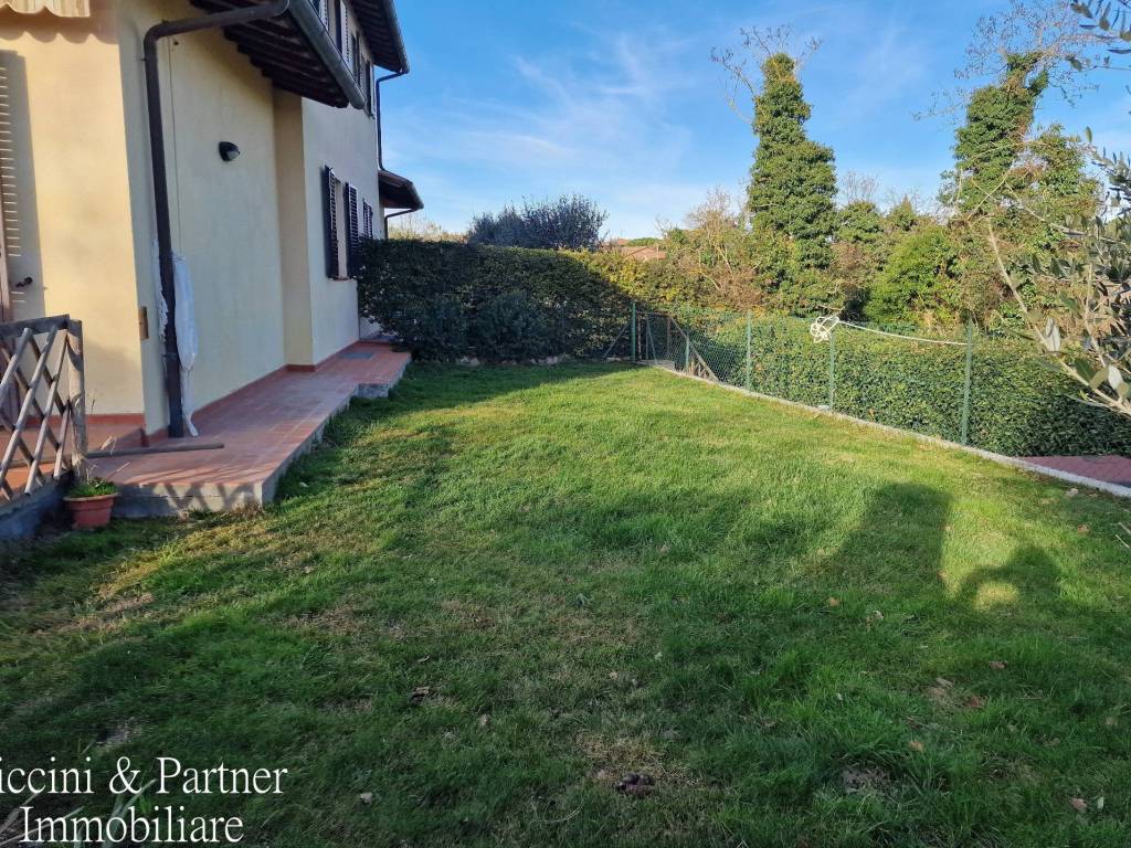 Villa a Castiglione del lago in Viale Milano - Foto 4