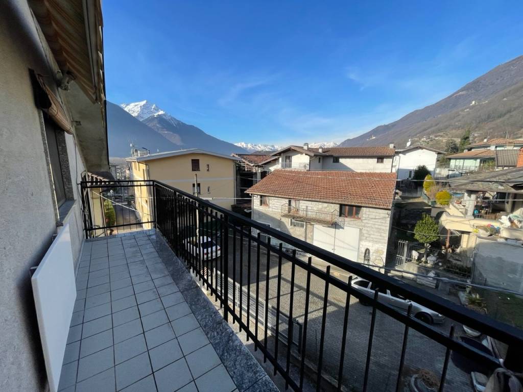 Appartamento a Traona in Via Valeriana - Foto 4