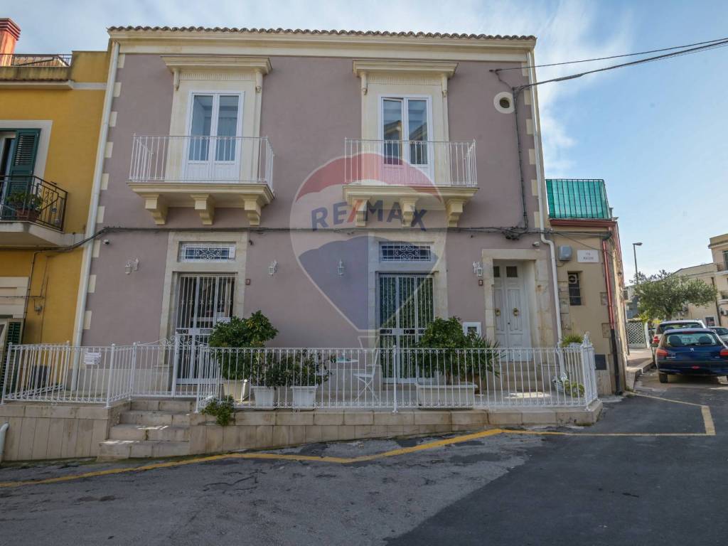 Casa indipendente a Pozzallo in via Mazzini, 4 - Foto 3