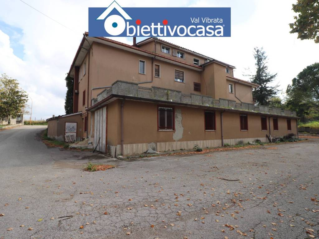 Palazzo / stabile a Civitella del tronto in Corso Giuseppe Mazzini, 82 - Foto 5